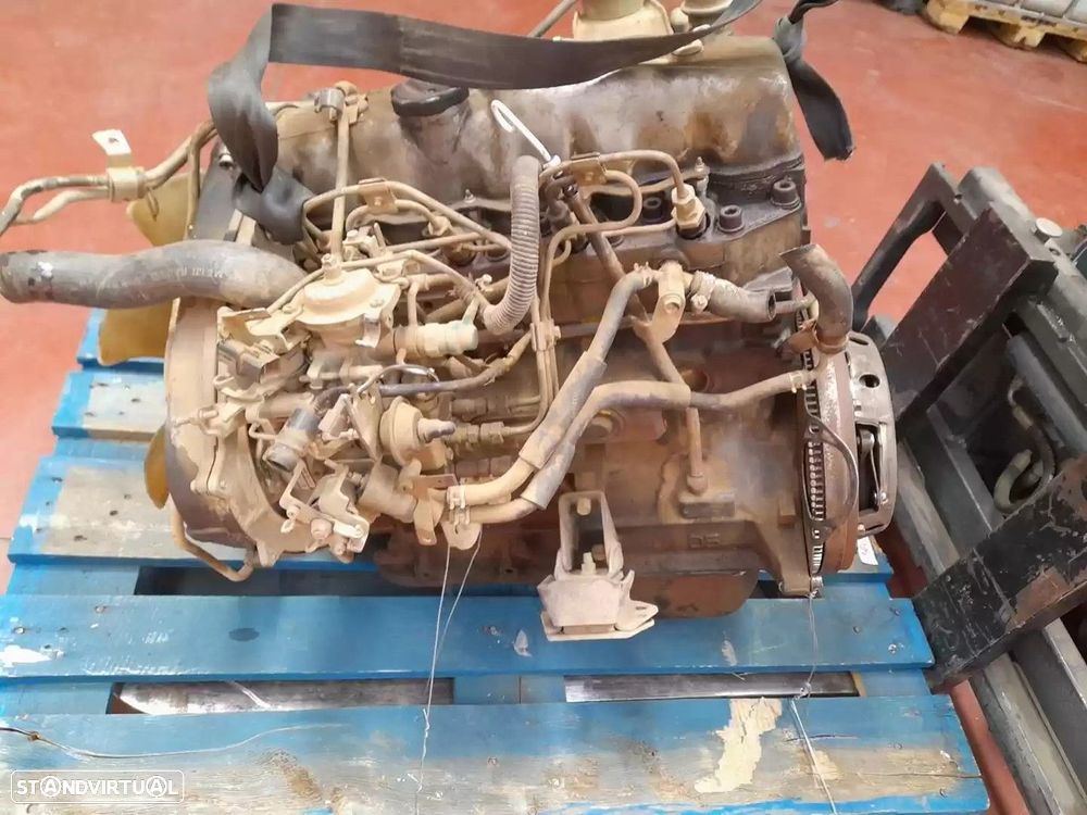 MOTOR COMPLETO MITSUBISHI PAJERO CANVAS TOP 1987 - - 12