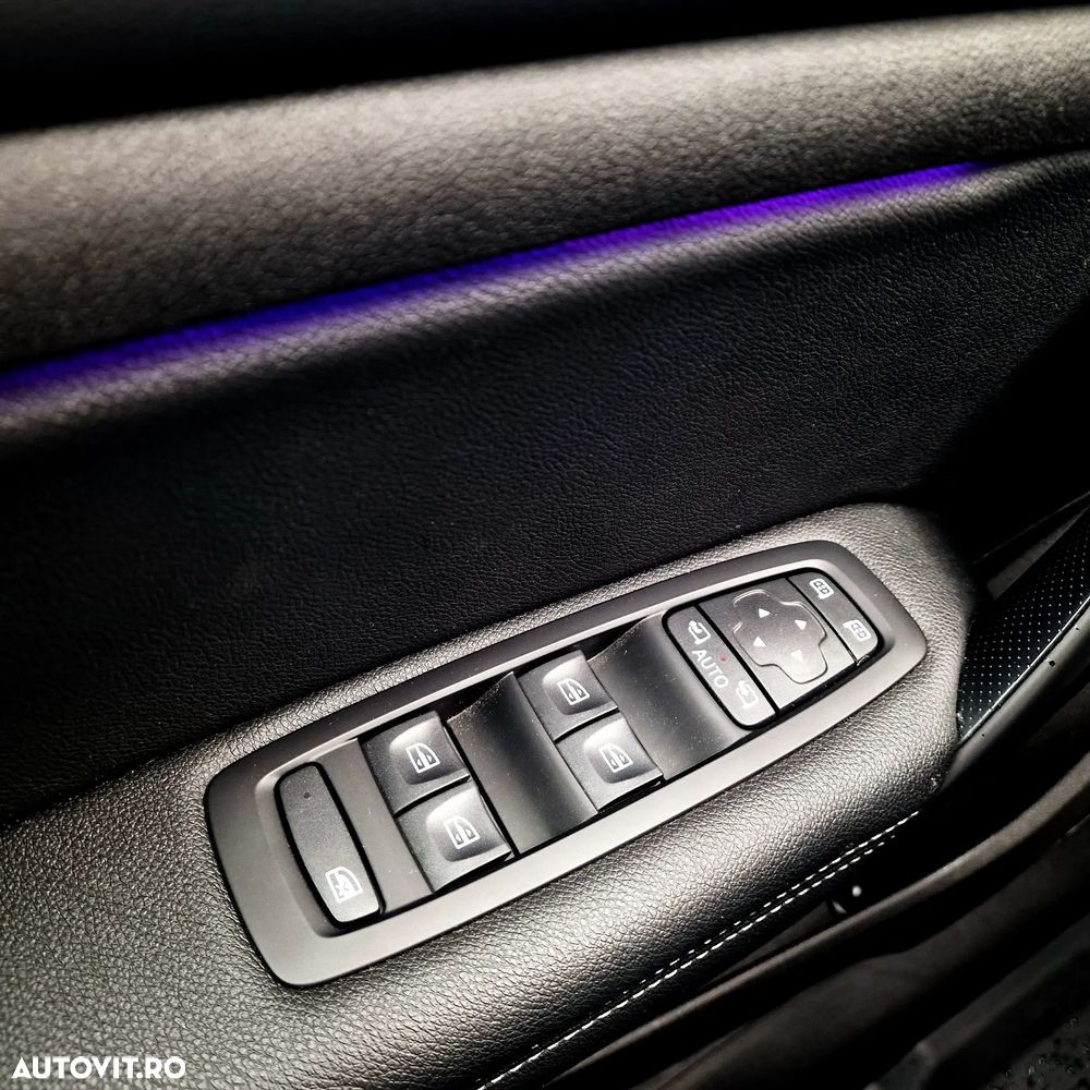 Renault Megane TCe 140 GPF Techno - 19