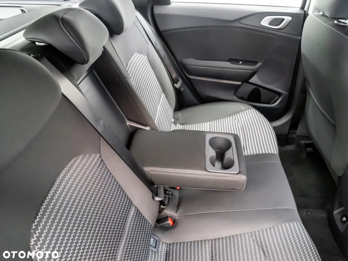 Kia Ceed 1.5 T-GDI M - 15