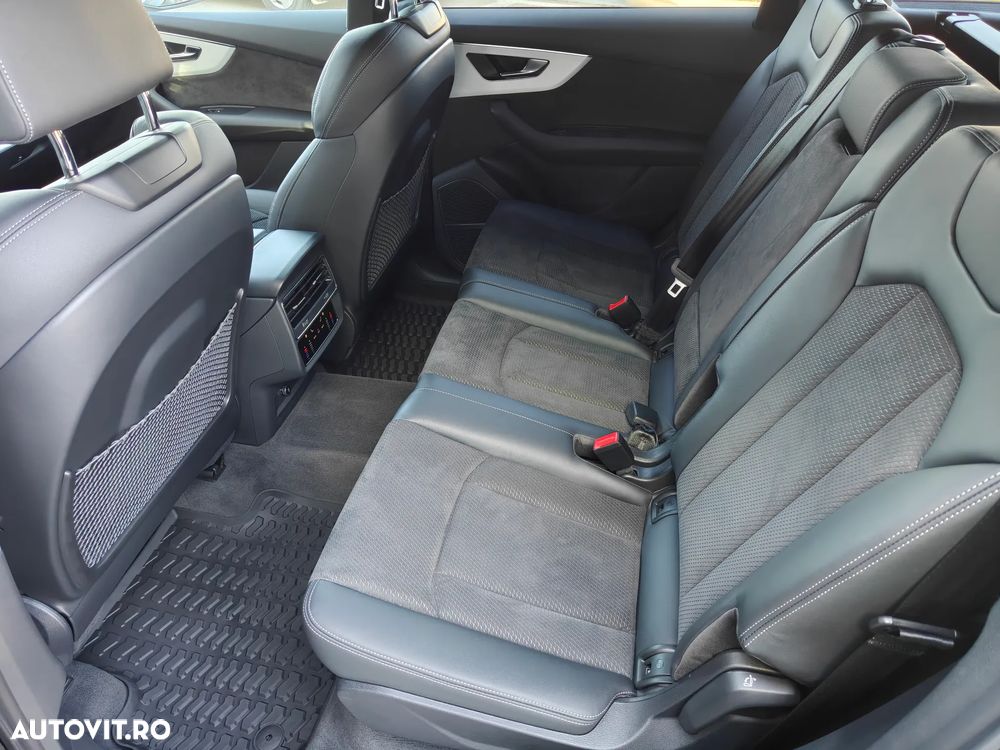 Audi Q7 3.0 45 TDI quattro Tiptronic S Line - 22