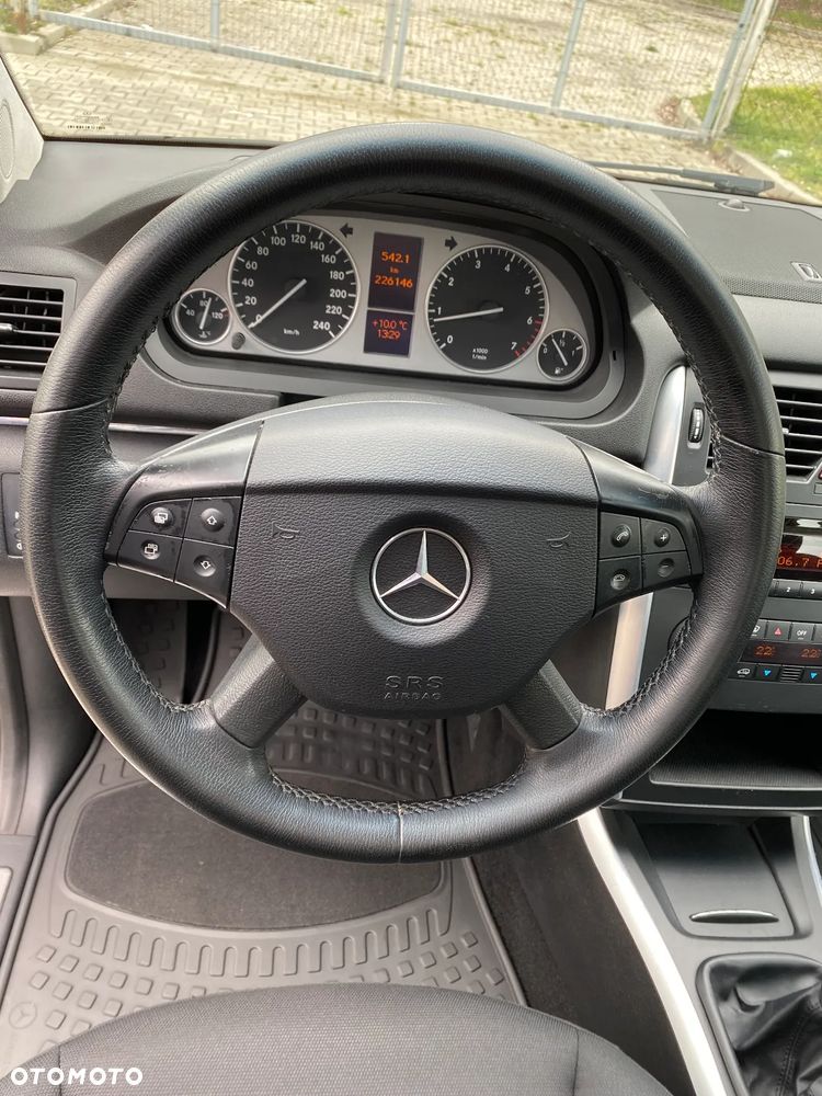 Mercedes-Benz Klasa B 200 Turbo - 22