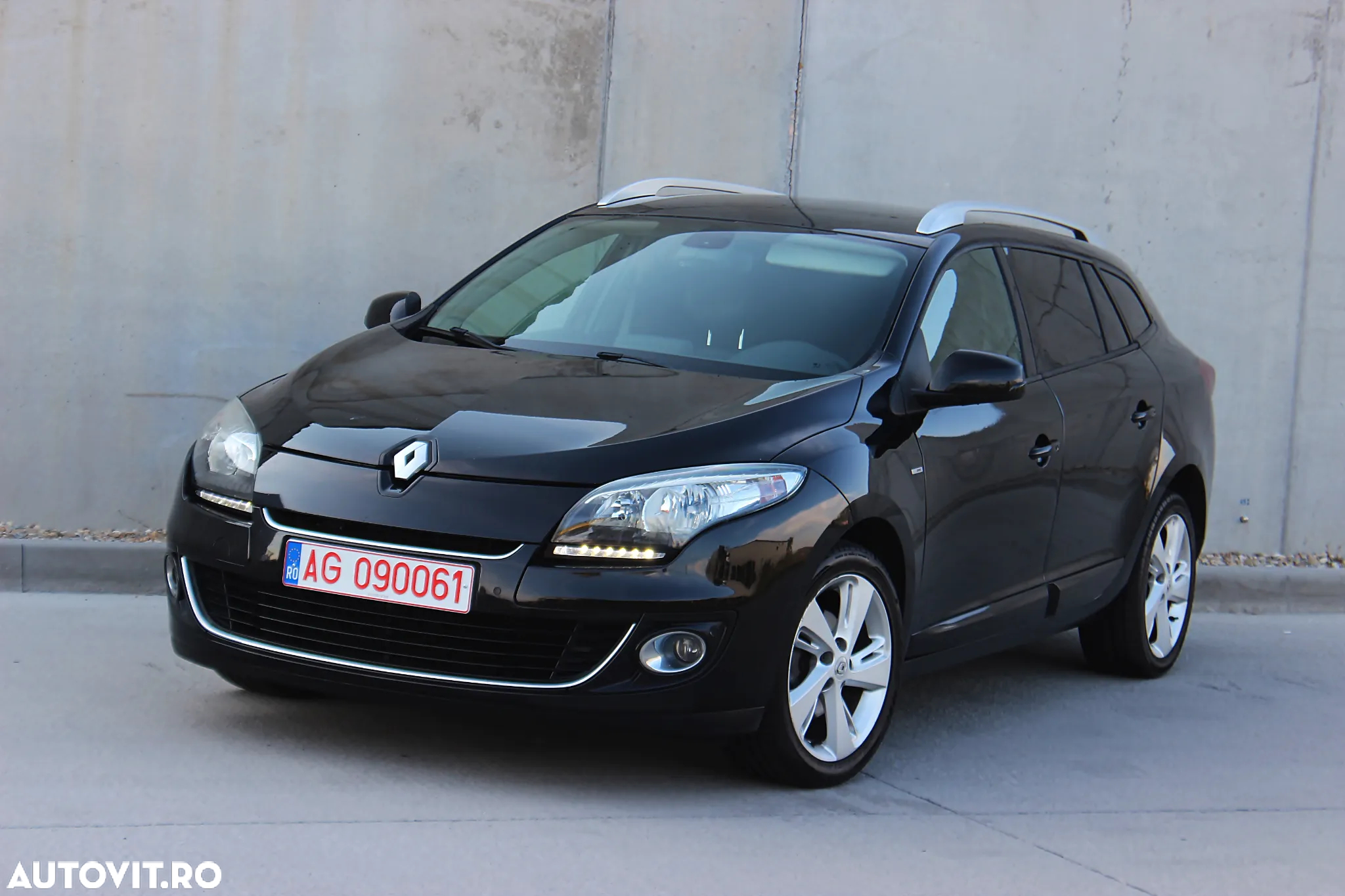 Renault Megane ENERGY dCi 110 Start & Stop Bose Edition - 9