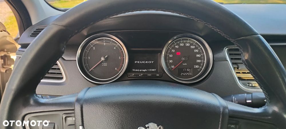 Peugeot 508 HDi FAP 160 Allure - 11