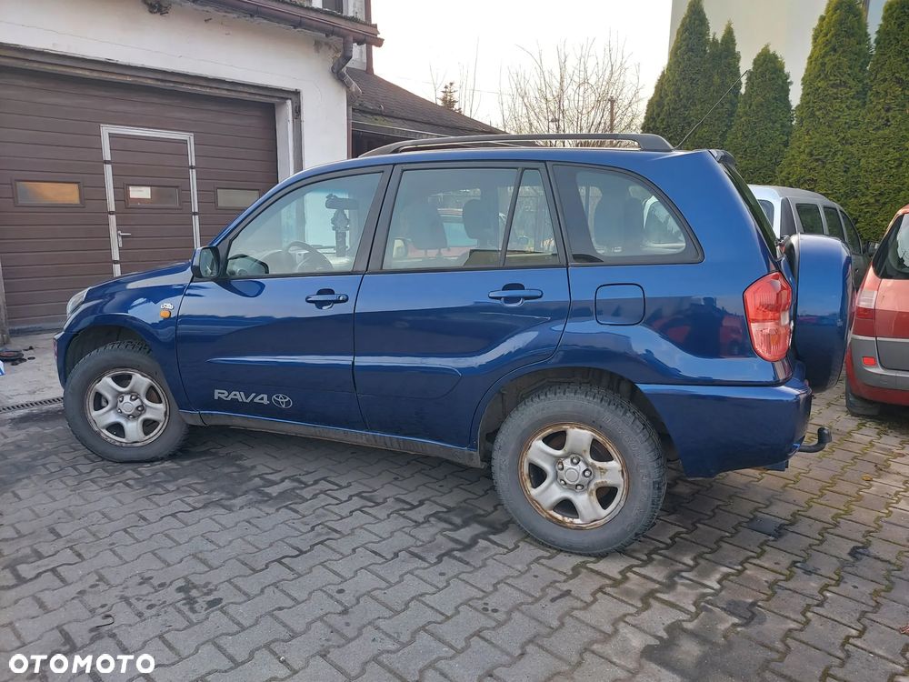 Toyota RAV4 2.0 D-4D 4x4 - 2