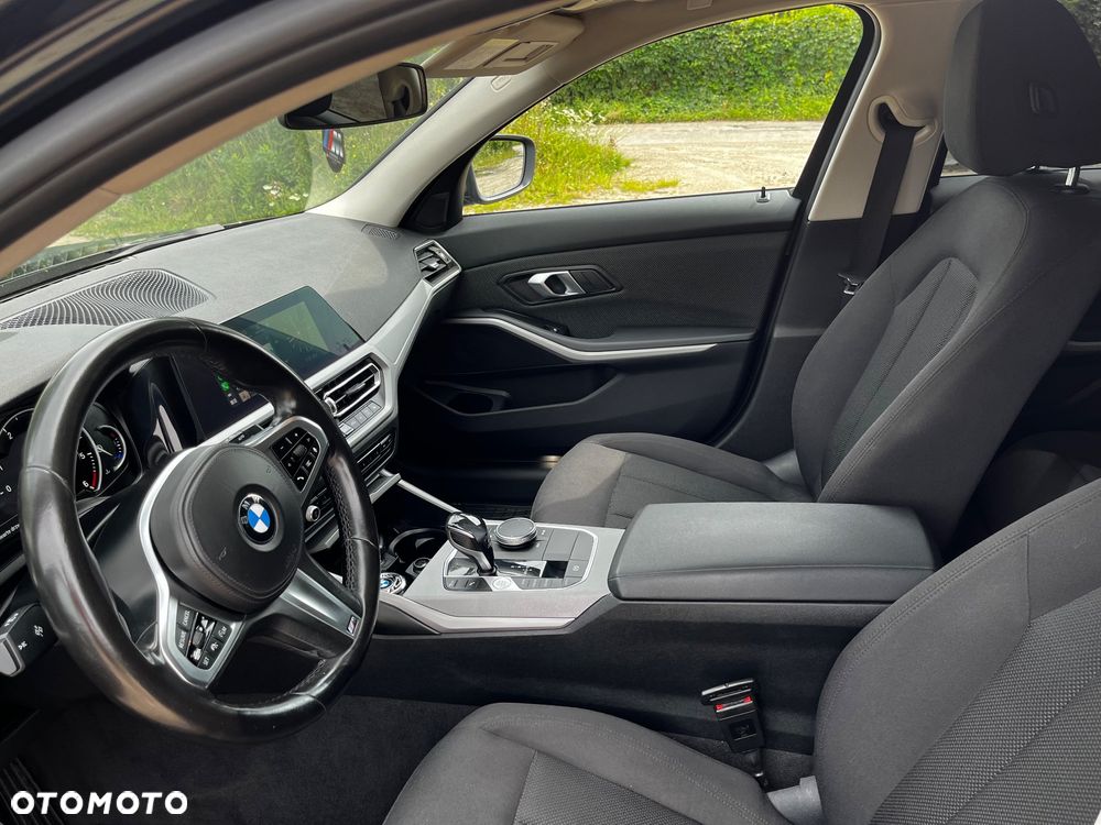 BMW Seria 3 320d - 7