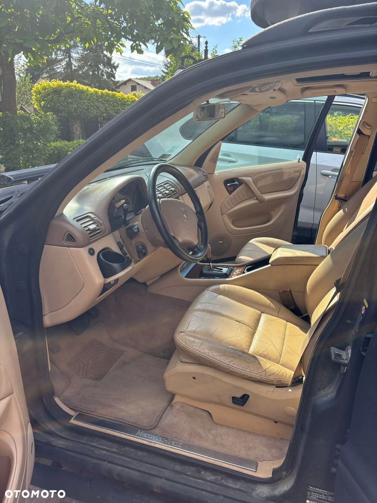 Mercedes-Benz ML 320 - 14