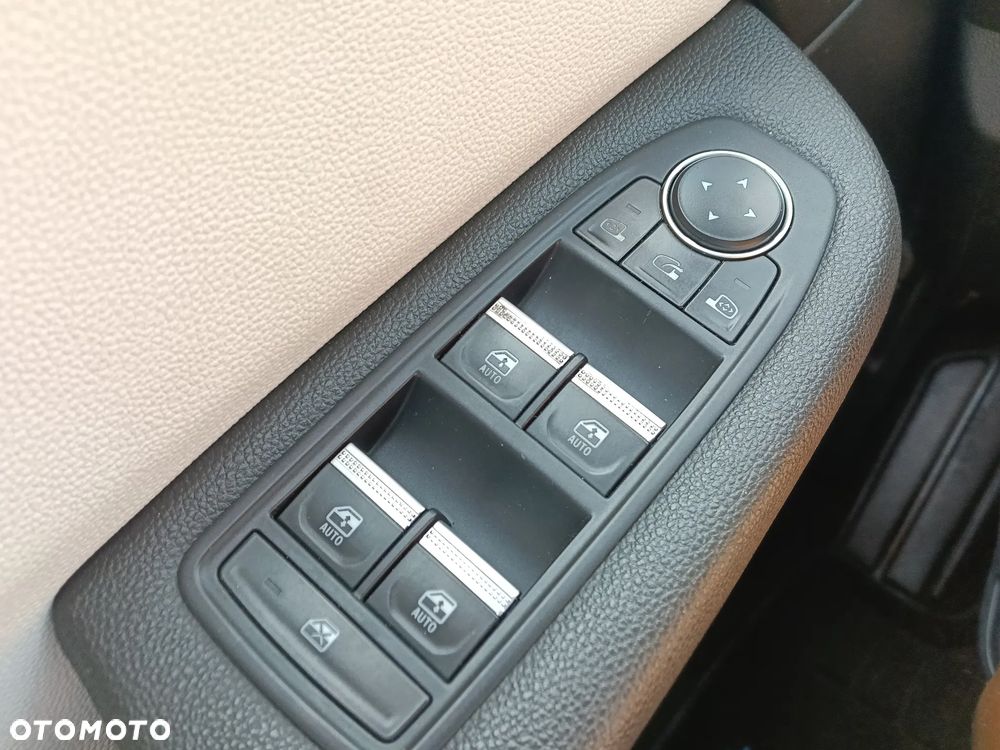 Renault Clio E-TECH 140 EXPERIENCE - 30