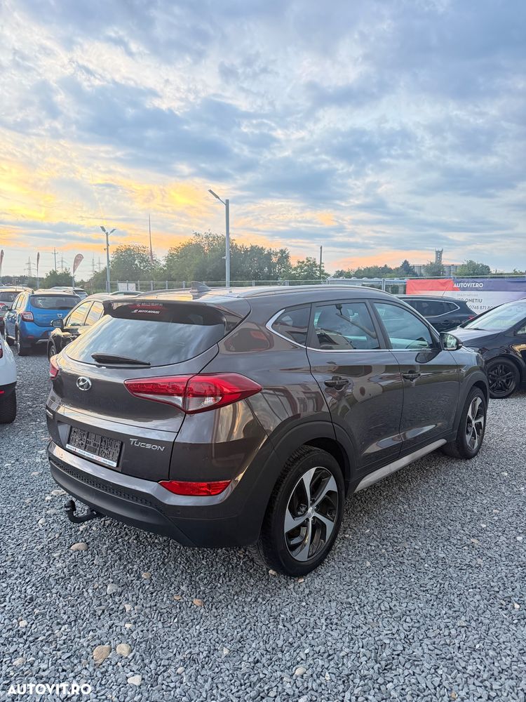 Hyundai Tucson blue 1.7 CRDi 2WD DCT Premium - 4
