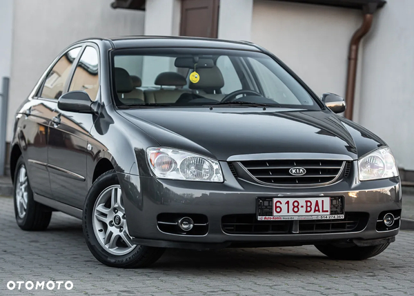 Kia Cerato 1.5 CRDi Comfort +