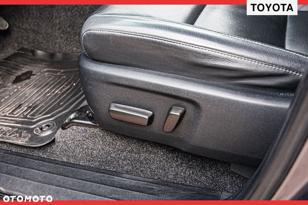 Toyota Hilux 2.8 D-4D Double Cab Invincible 4x4 - 14