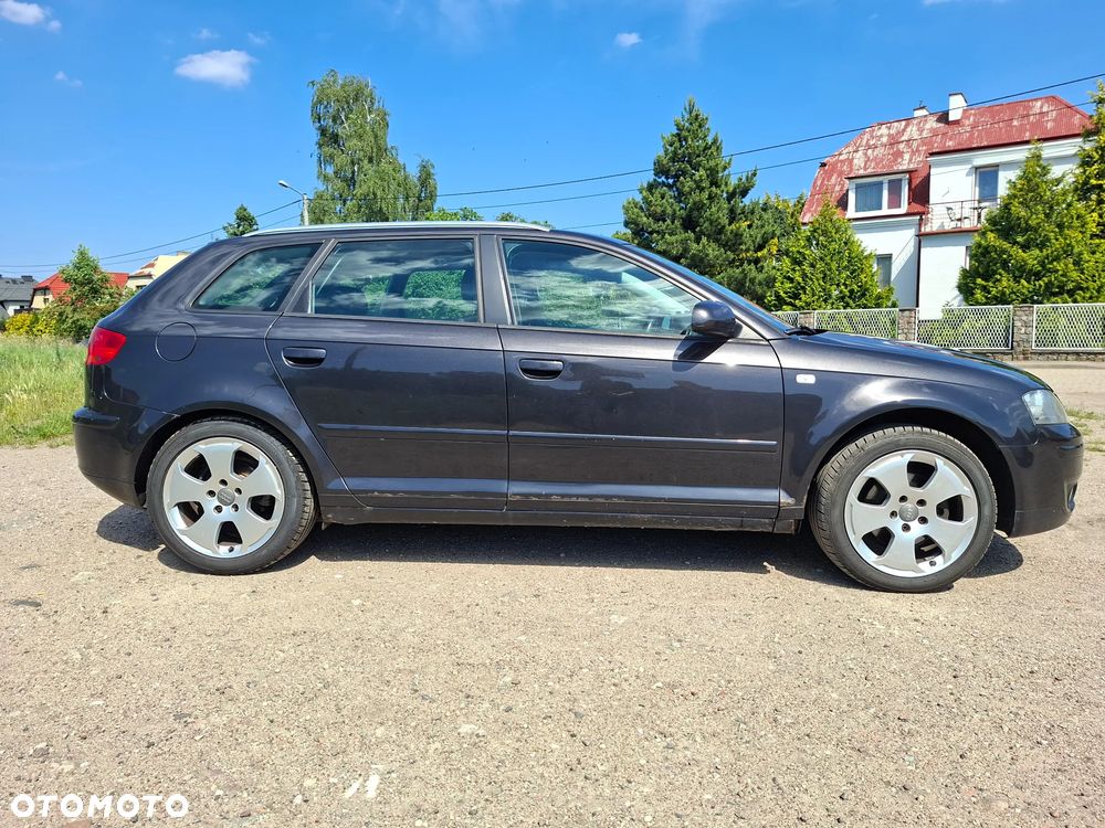 Audi A3 Sportback 2.0 TDI DPF Ambiente - 3