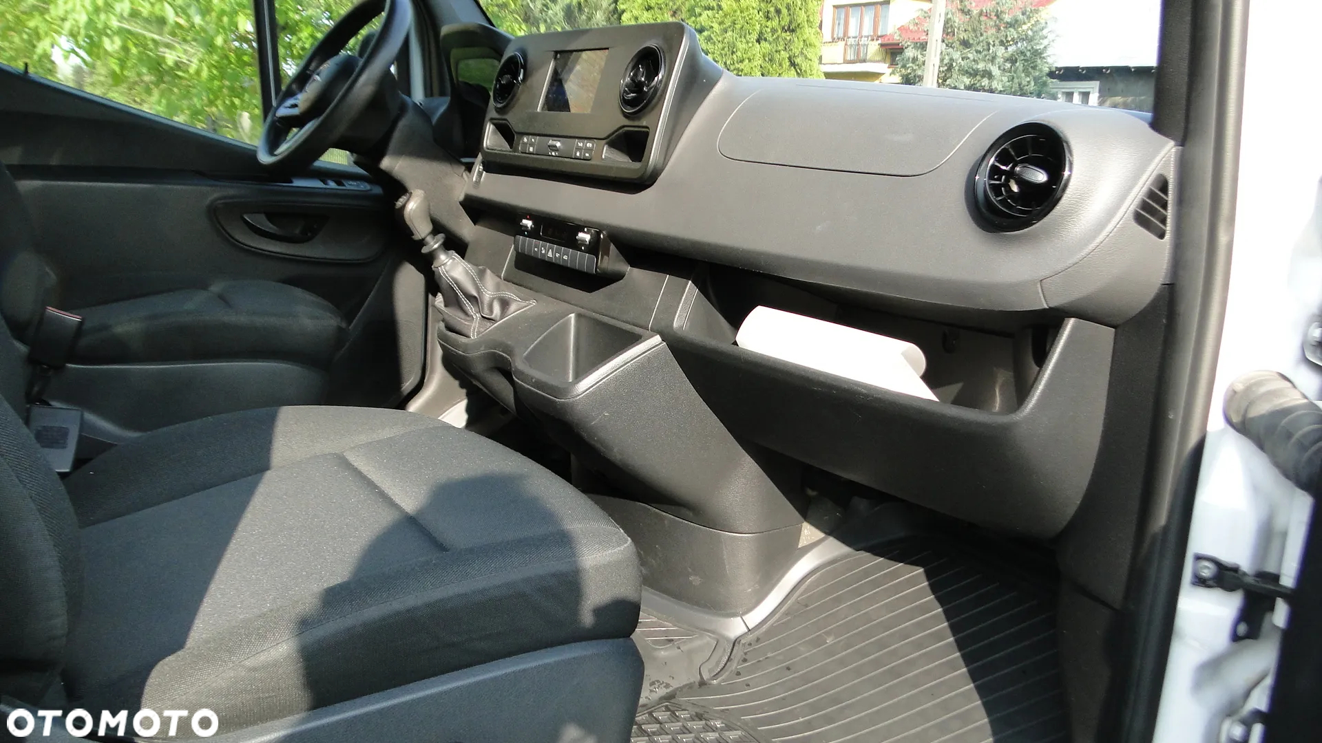 Mercedes-Benz SPRINTER - 15