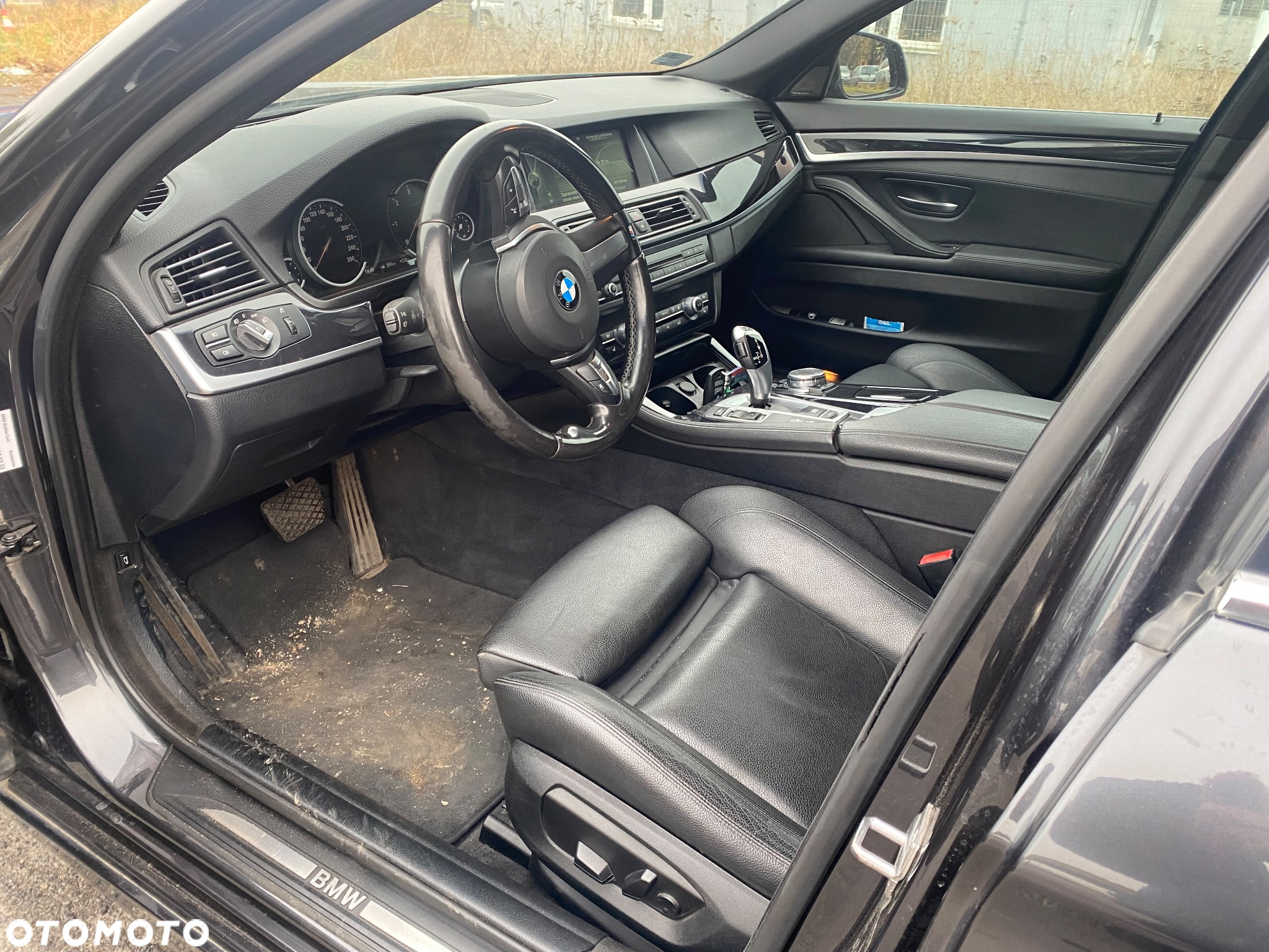 BMW Seria 5 520d xDrive - 6