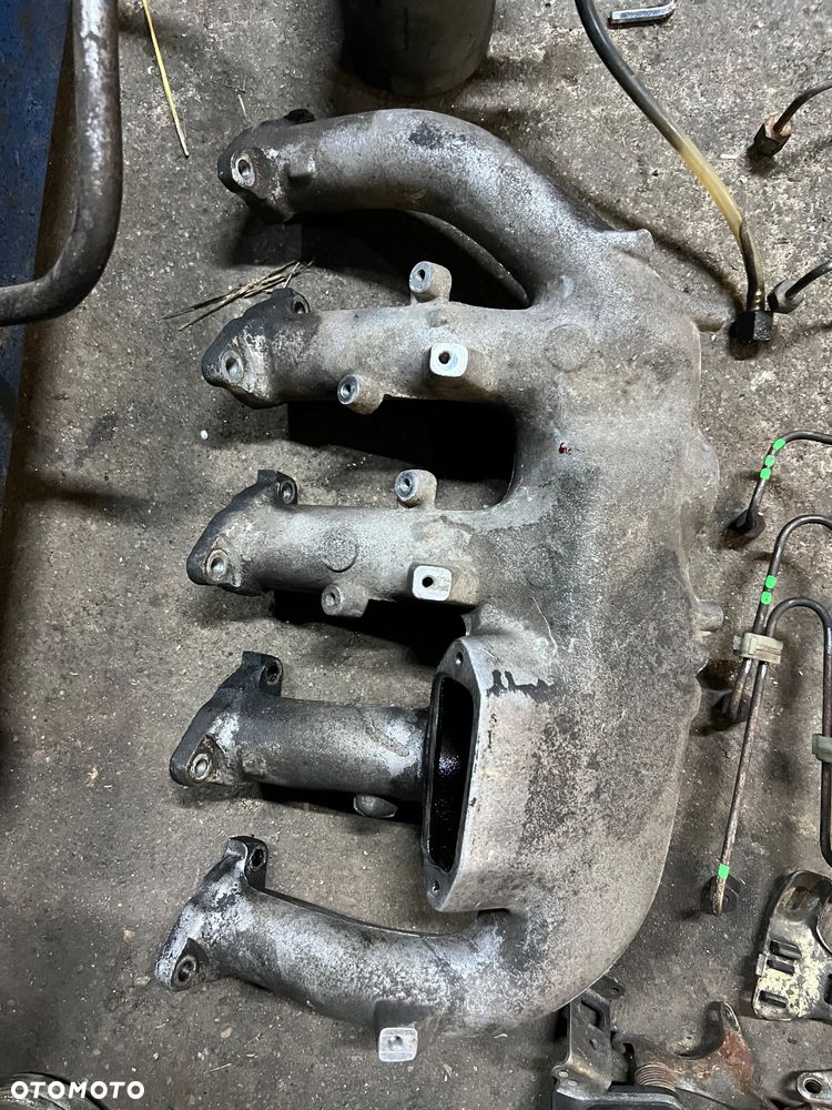 Kolektor ssący Mercedes 2.9td ssangyong korando - 1