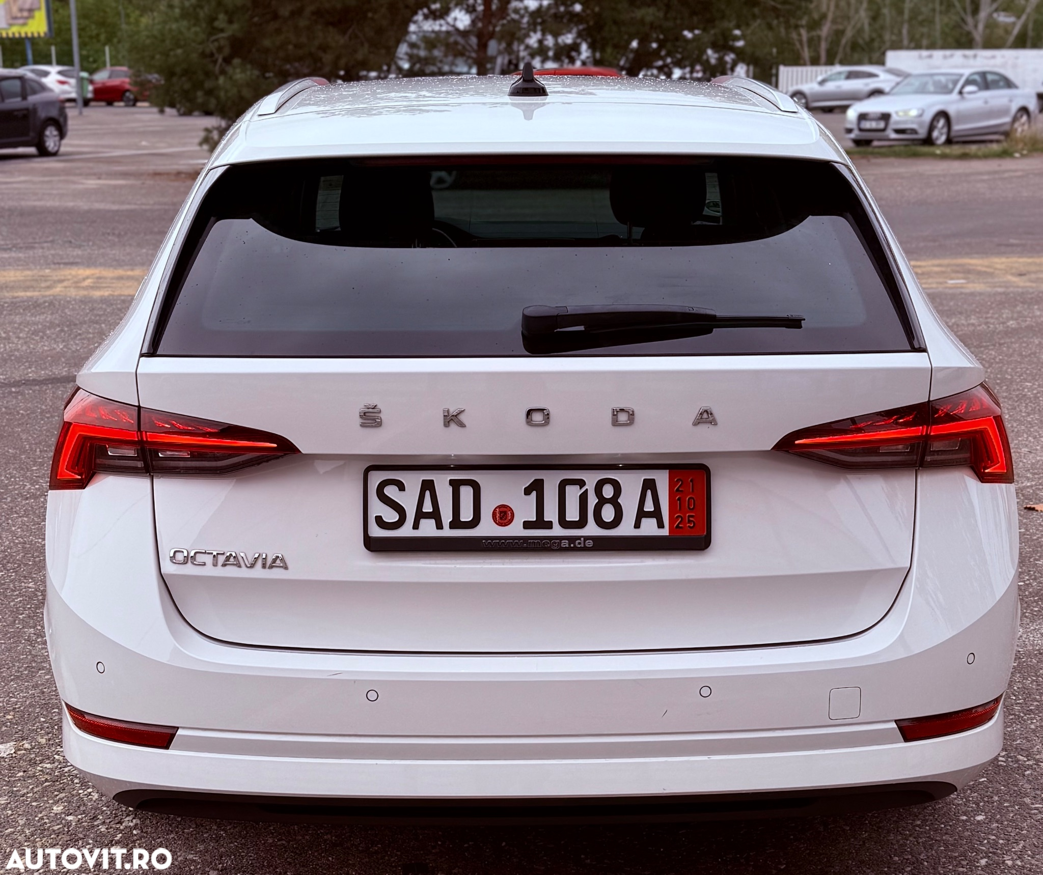 Skoda Octavia 2.0 TDI 150 CP DSG Sportline - 4