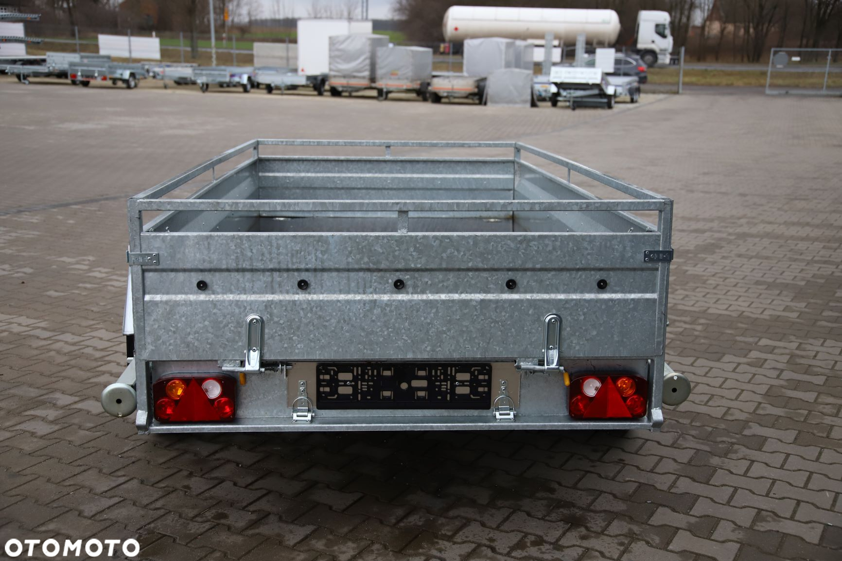 Niewiadów Majster z podjazdami 2700 kg - 11