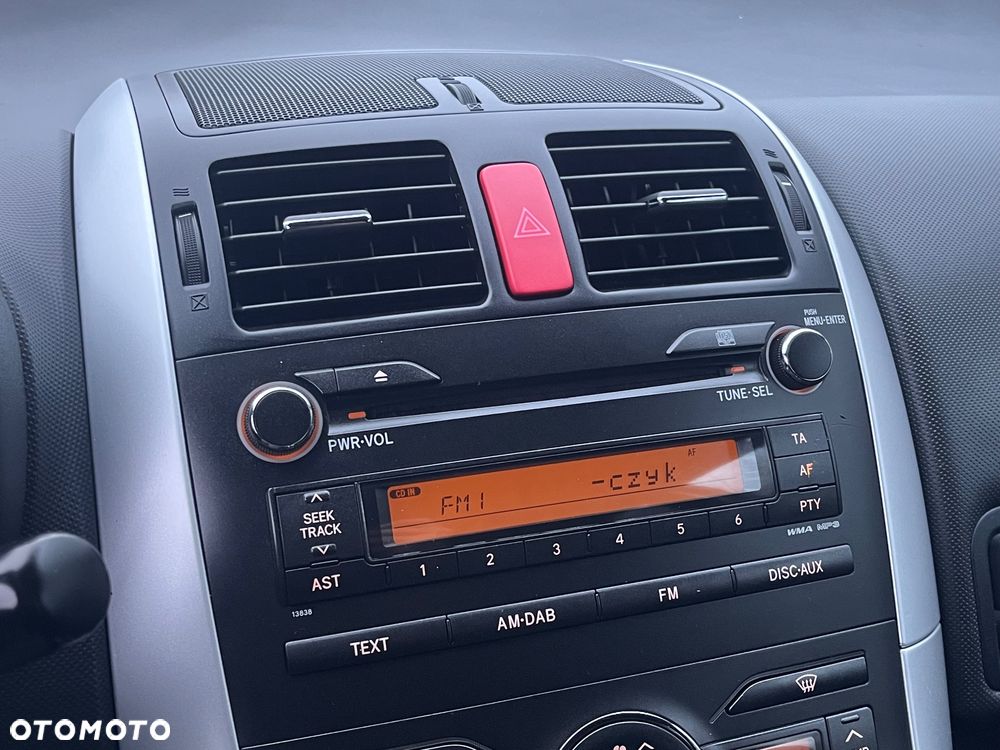 Toyota Auris 1.6 Life - 19