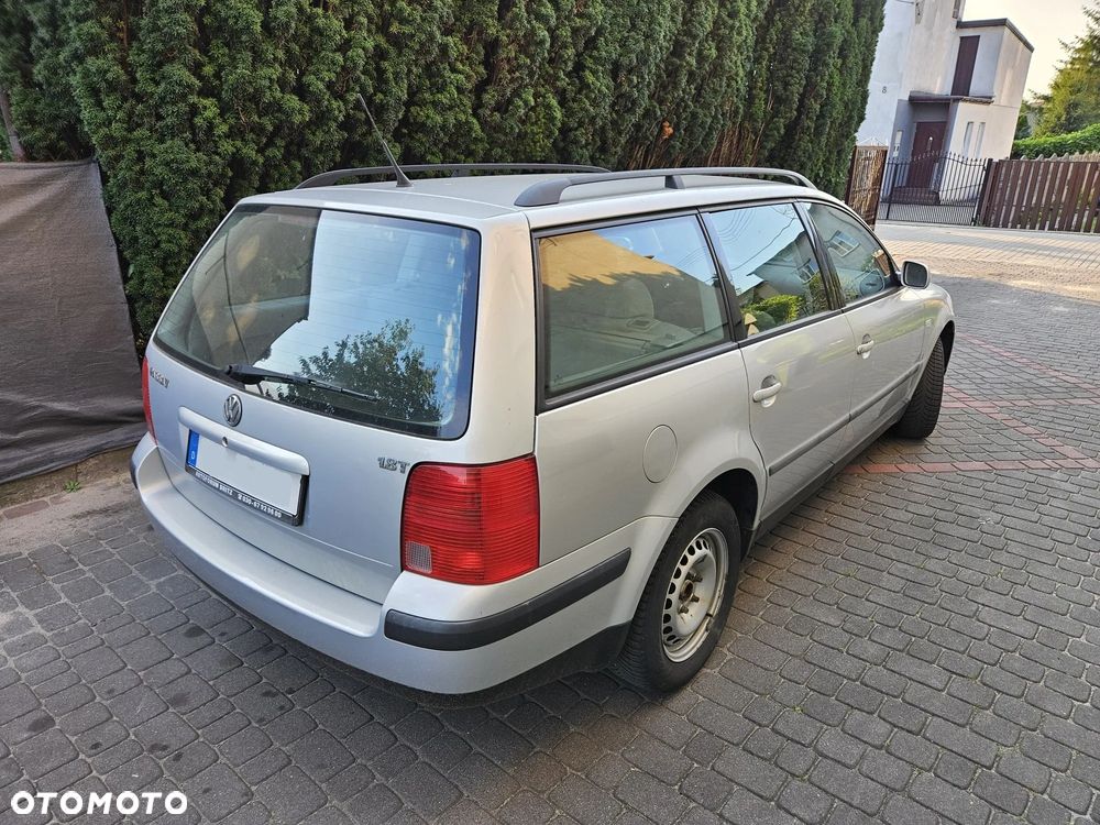 Volkswagen Passat 1.8 Highline - 3