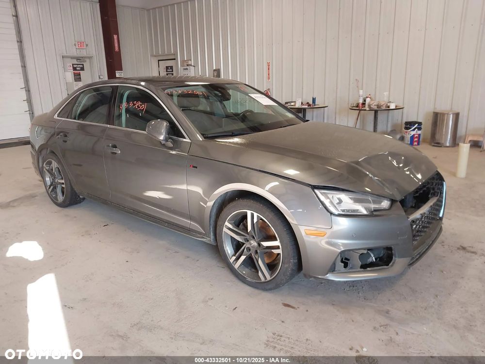 Audi A4 Limousine - 1