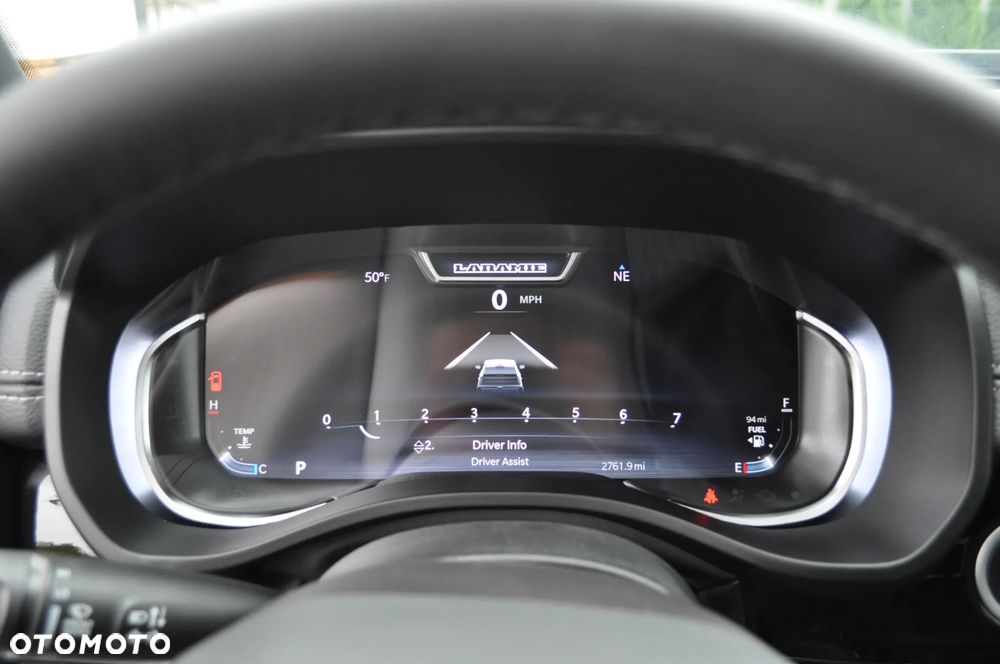 RAM 1500 Laramie Night Premium - 30