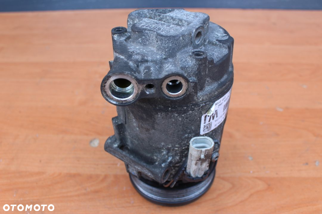 SPRĘŻARKA KLIMATYZACJI OPEL ASTRA H 1.7 CDTI 13124751 WJ - 2