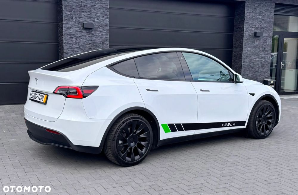 Tesla Model Y Standard - 7