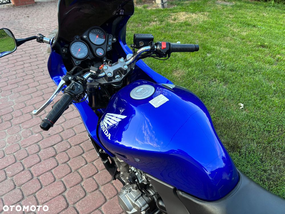 Honda Hornet - 26