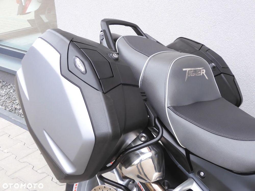 Triumph Tiger - 8