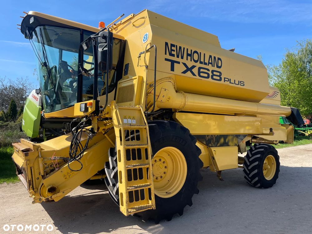 New Holland TX 68 Plus - 2