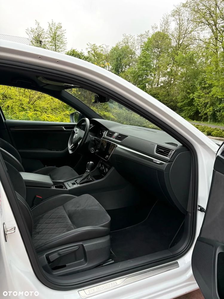 Skoda Superb 1.5 TSI Sportline DSG - 8