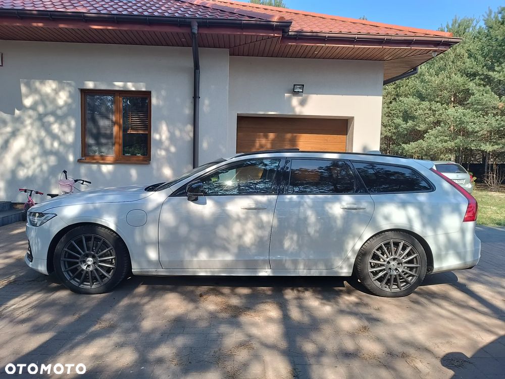 Volvo V90 T8 AWD Plug-In Hybrid R-Design - 5