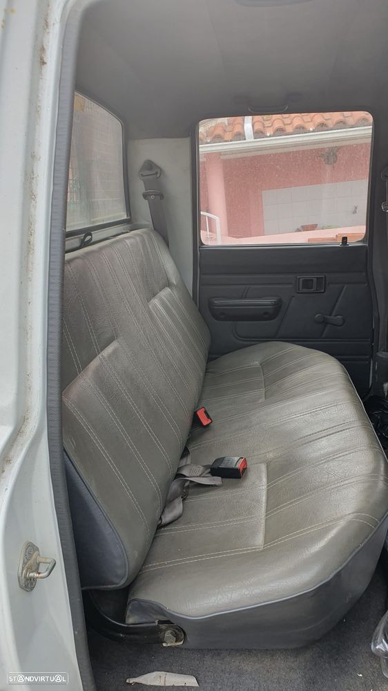 Toyota Hilux 2.4 D LN105LP C. Dupla - 13