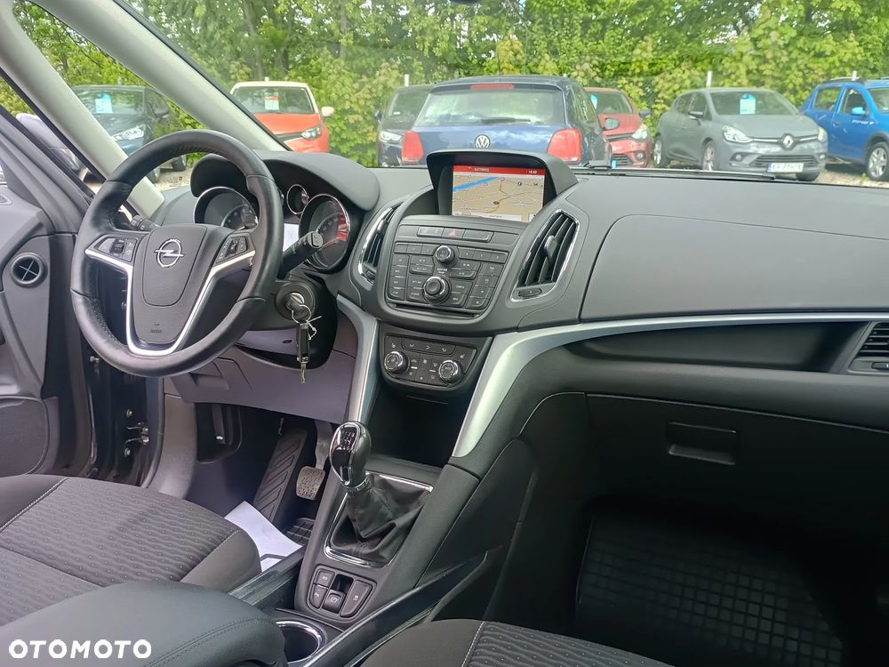 Opel Zafira - 13