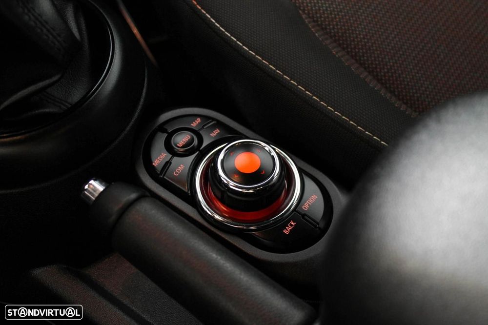 MINI 5 Portas Cooper D - 20