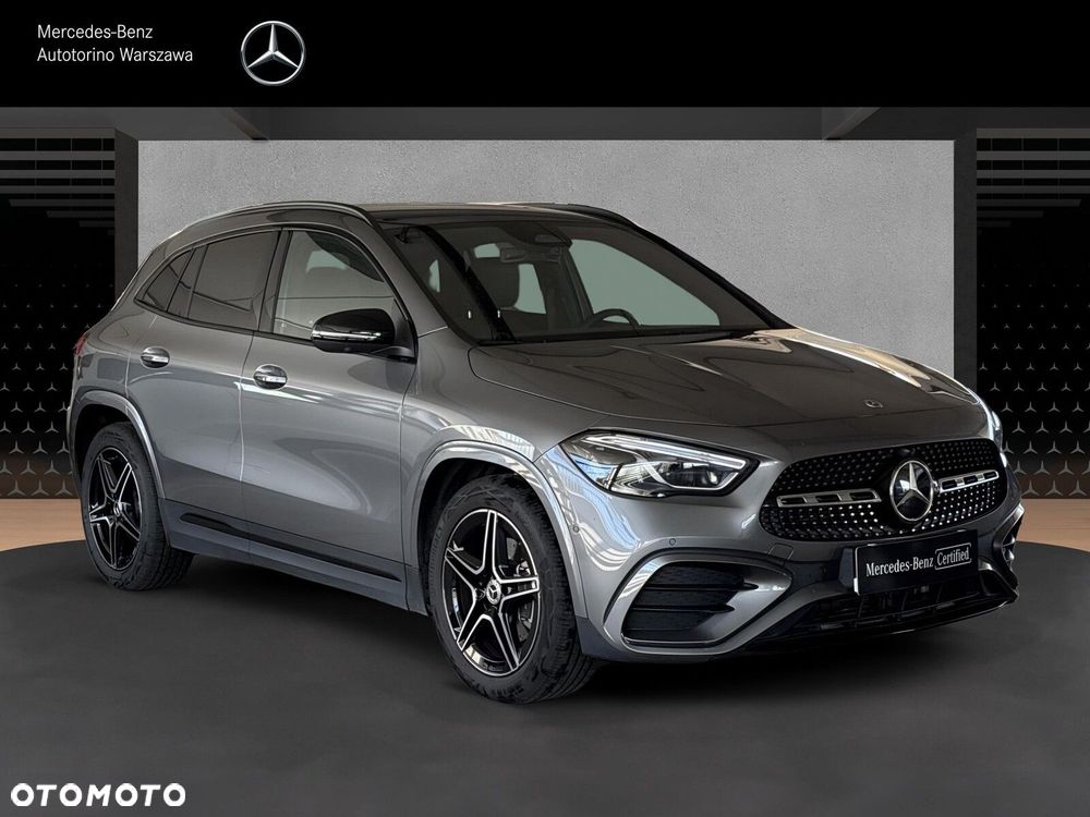 Mercedes-Benz GLA - 8