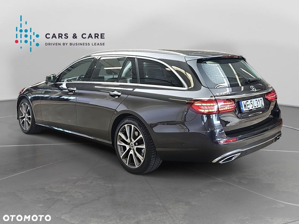 Mercedes-Benz Klasa E 220 d 4-Matic - 25