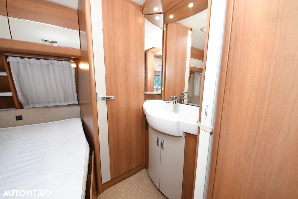 Hobby De Luxe 460 UFE - 13