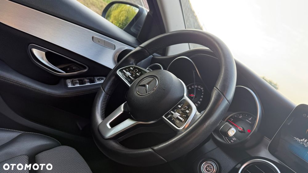 Mercedes-Benz Klasa C 200 d 9G-TRONIC - 22