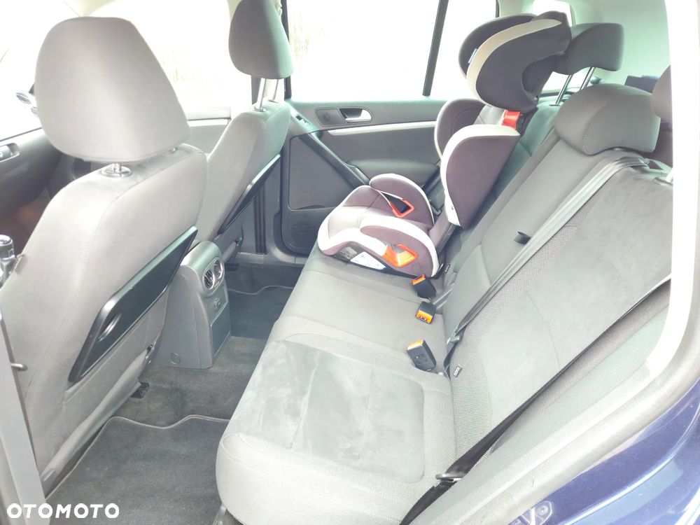 Volkswagen Tiguan 2.0 TDI SCR BlueMotion Technology Sport & Style - 8