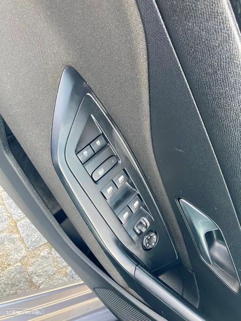 Peugeot 308 1.2 PureTech Active Pack - 29