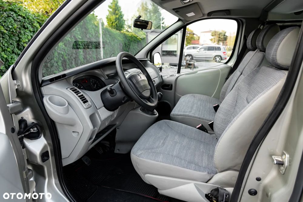 Renault Trafic Passenger L2H1 Expression - 18