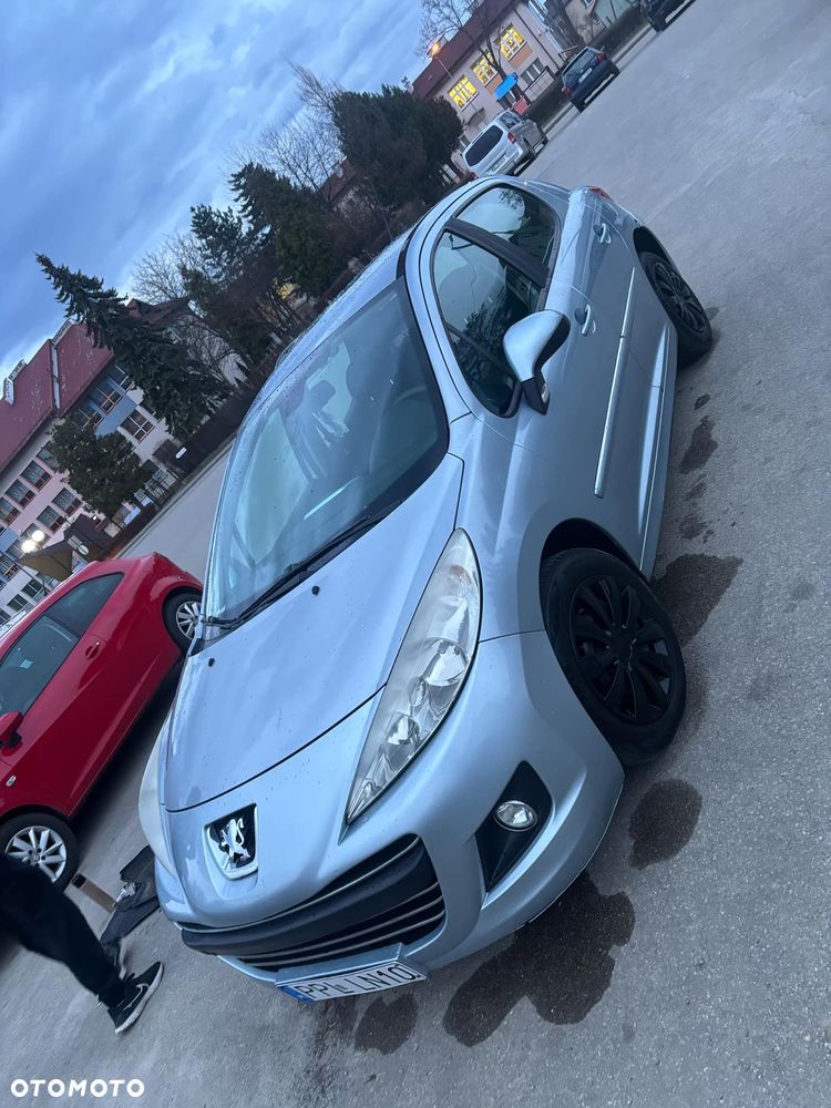 Peugeot 207 1.4 Trendy - 13