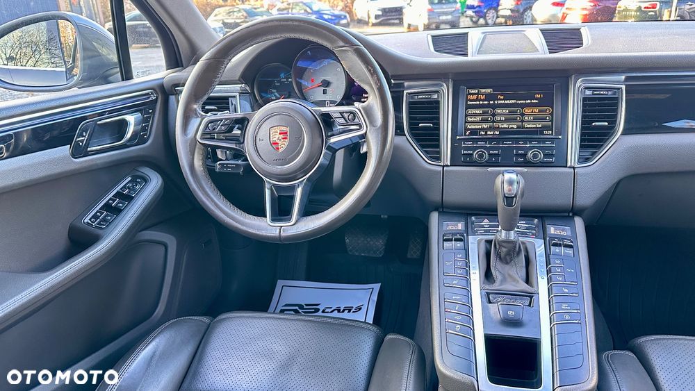 Porsche Macan - 26