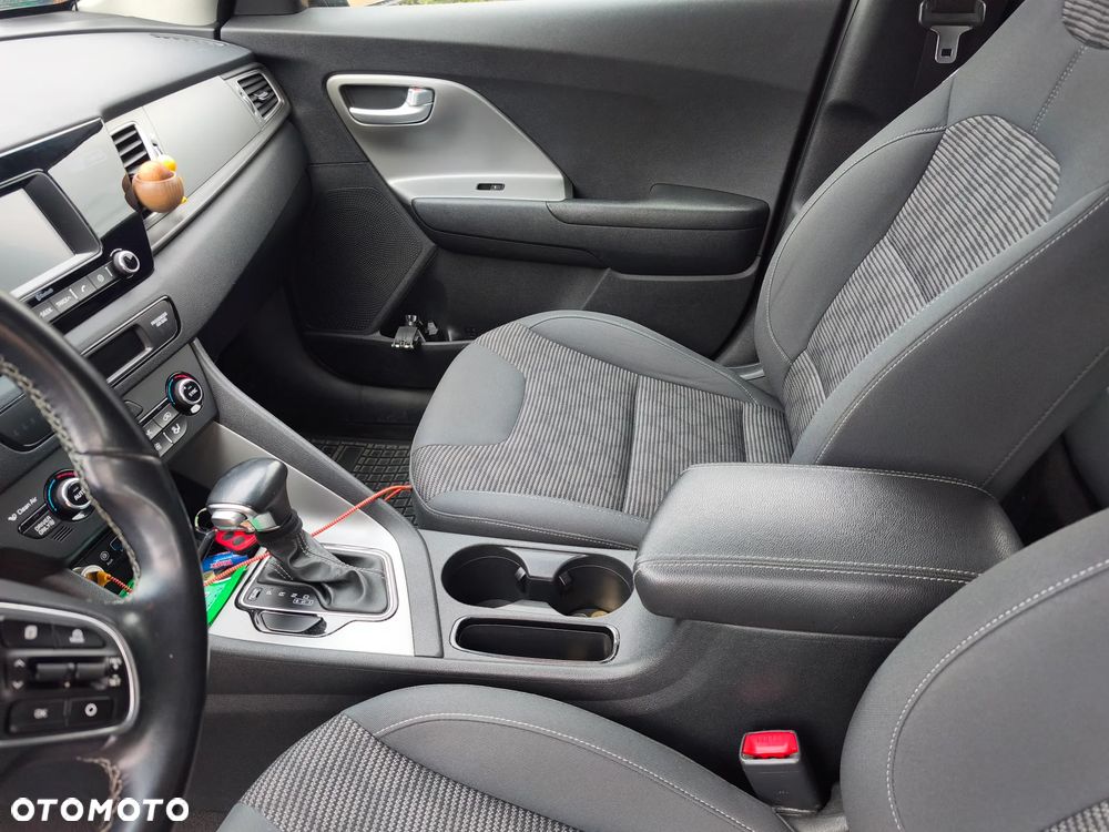 Kia Niro 1.6 GDI Hybrid L - 9
