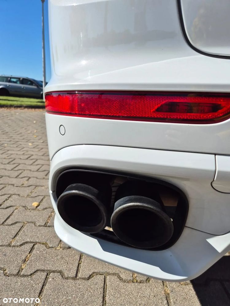 Porsche Cayenne GTS - 15