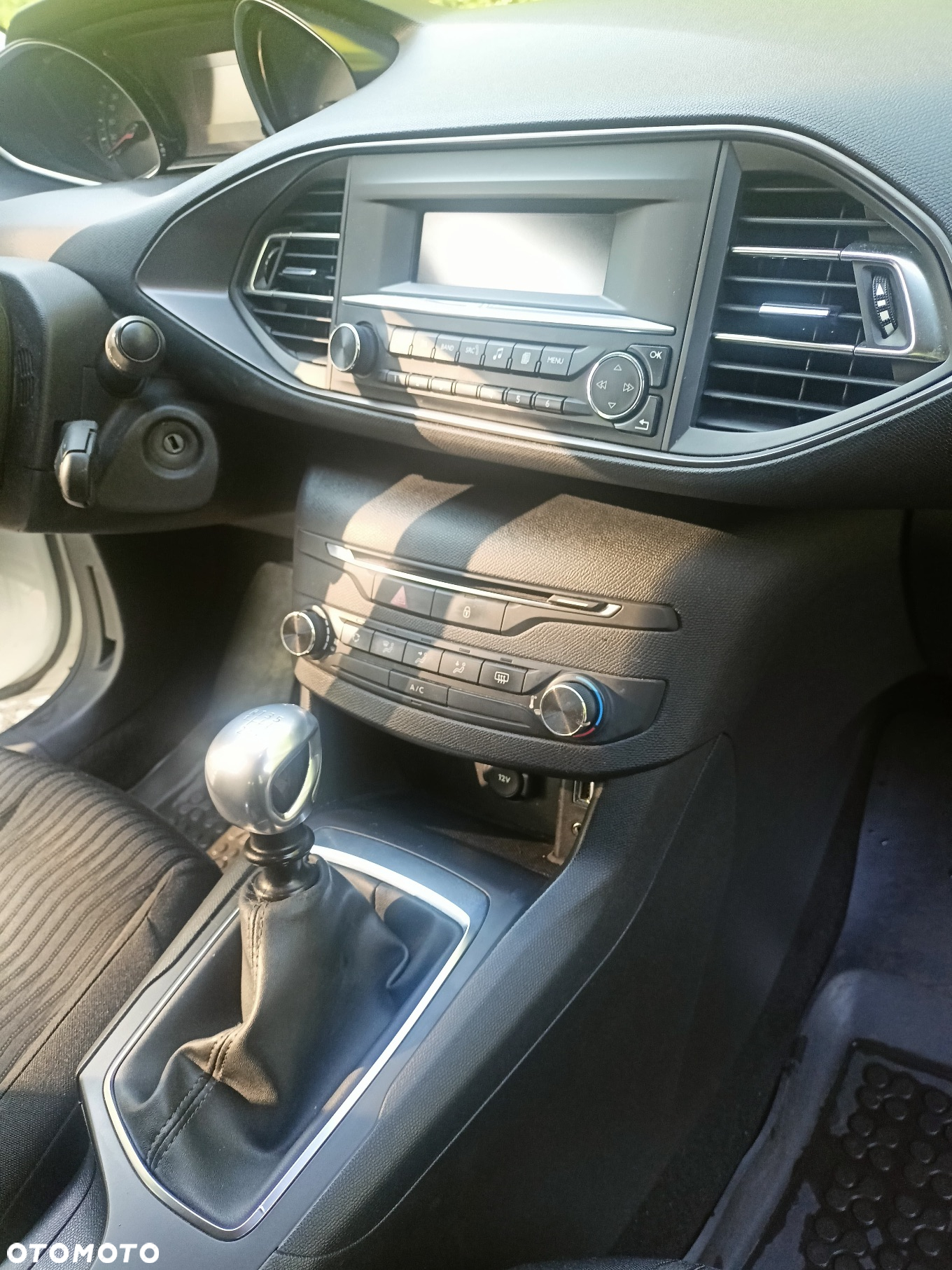Peugeot 308 1.6 THP Allure - 12