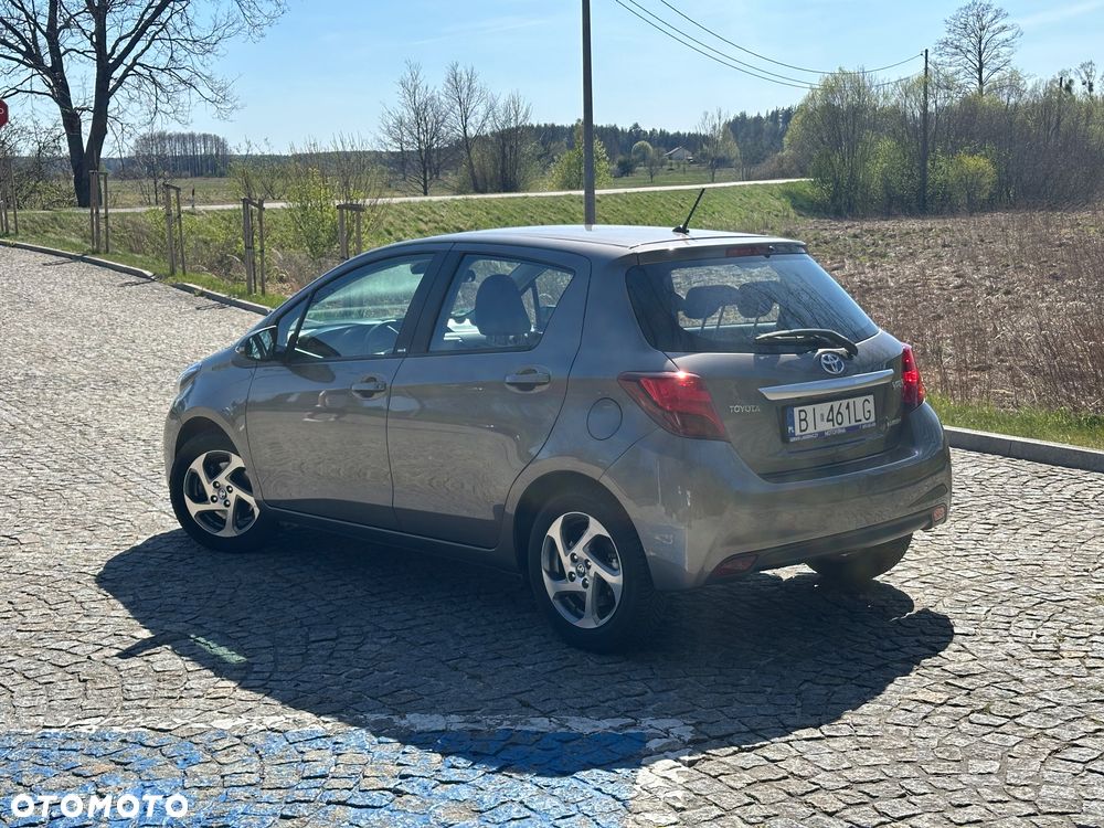 Toyota Yaris - 30