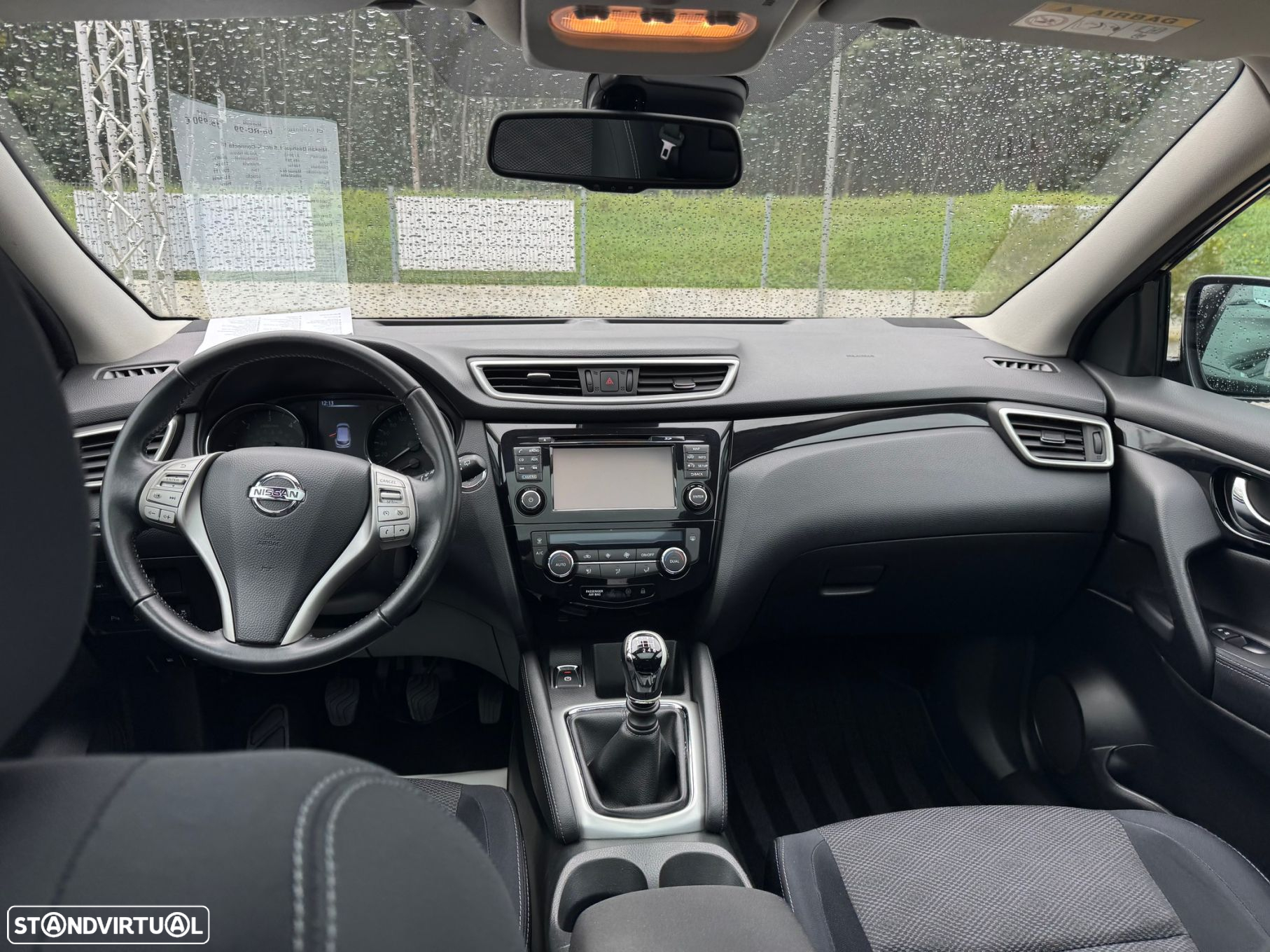 Nissan Qashqai 1.5 dCi N-Connecta 18 - 10