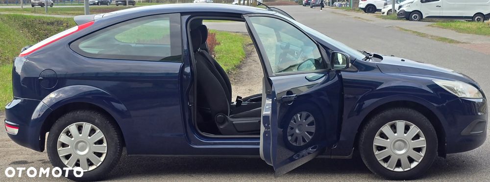 Ford Focus 1.4 16V Trend - 13