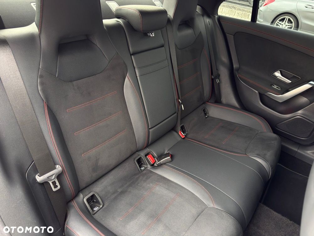 Mercedes-Benz CLA - 29